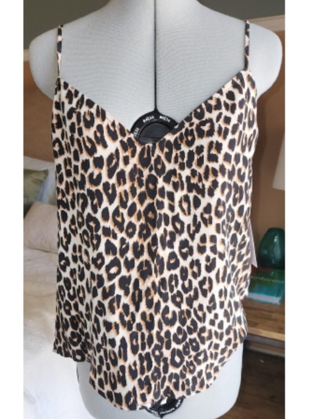NWT Equipment Femme Layla 100% Silk Camisole Cami Natural XS